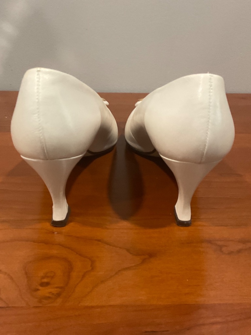 Town Shoes Pumps - Picture 4 of 5